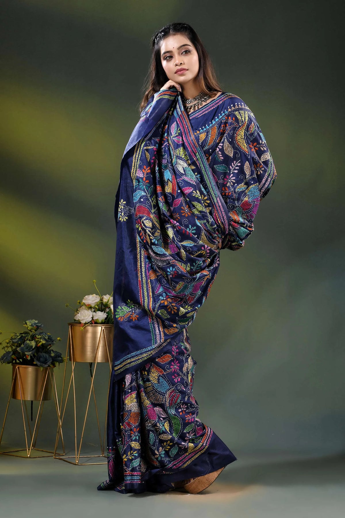 Handcrafted navy blue floral bird design silk kantha stitch saree 5