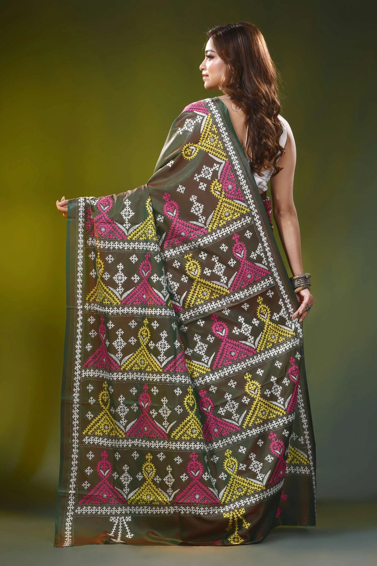 Handcrafted olive green ethnic geometric silk gujrati stitch saree 5