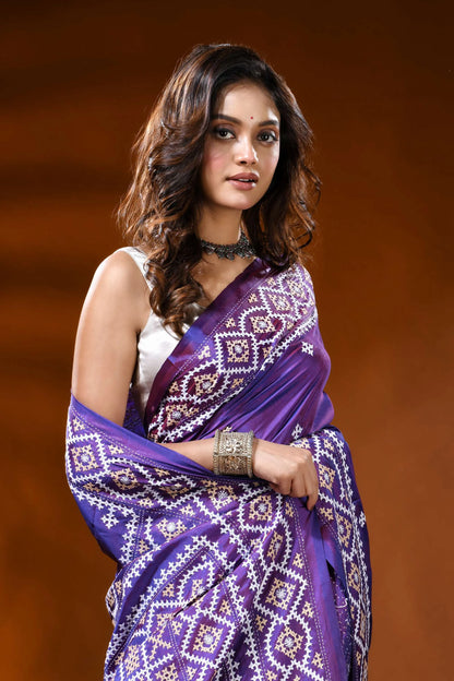 Handcrafted royal purple gujarati stitch saree in silk - ethnic design 2