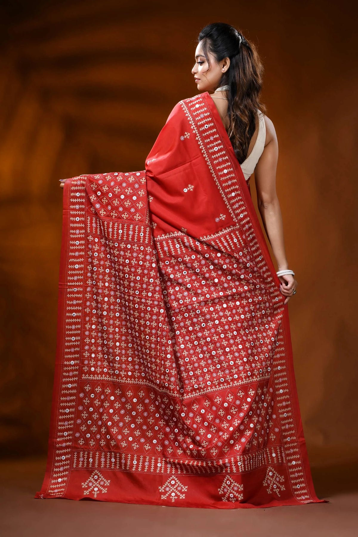Handcrafted scarlet red kutch work silk saree with mirror detailing 5