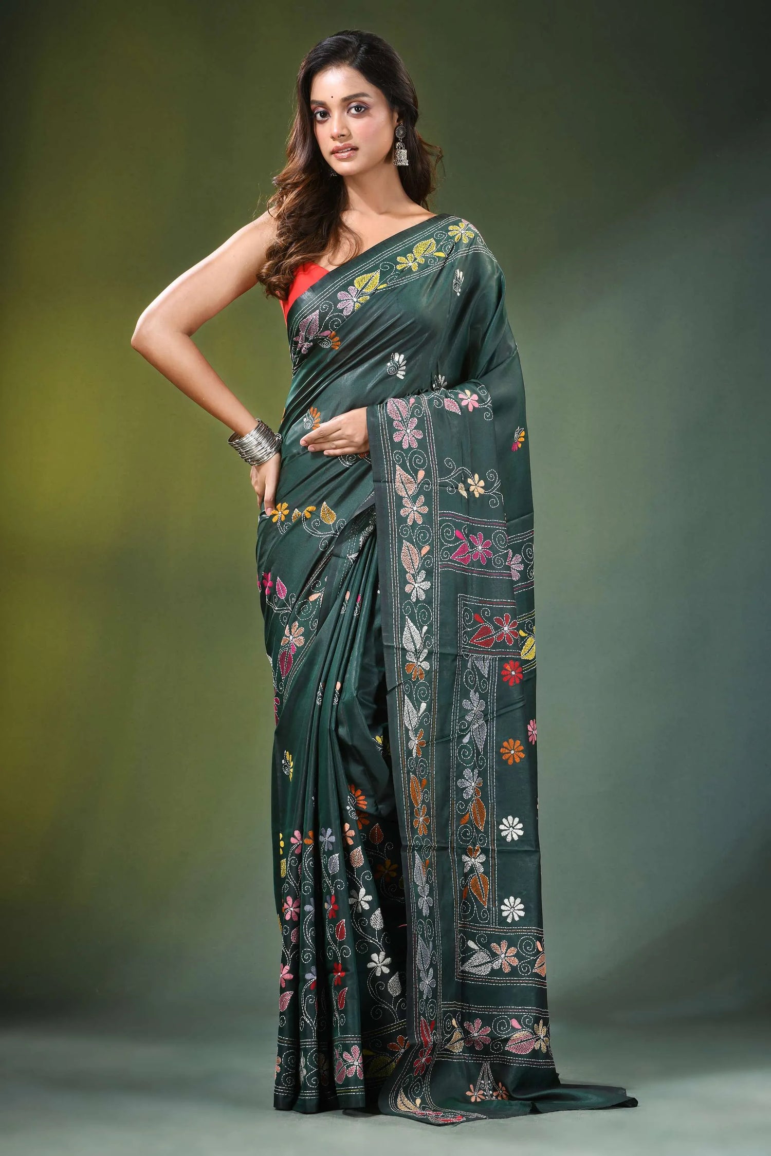 Handcrafted timber green silk kantha saree with floral mandala design dark adorned 6