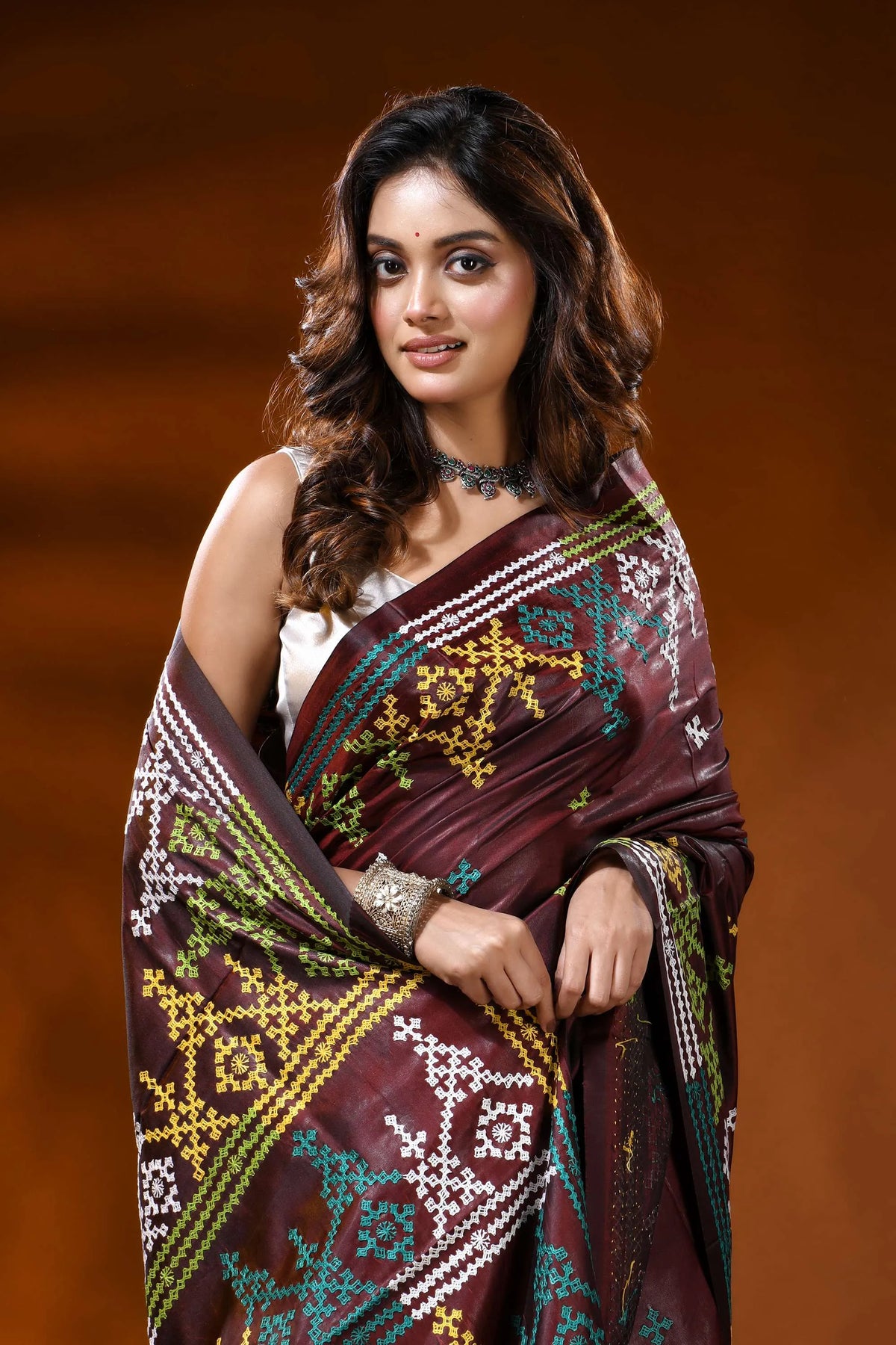 Handcrafted wine berry kutch work saree in silk - multicolor ethnic motif 2