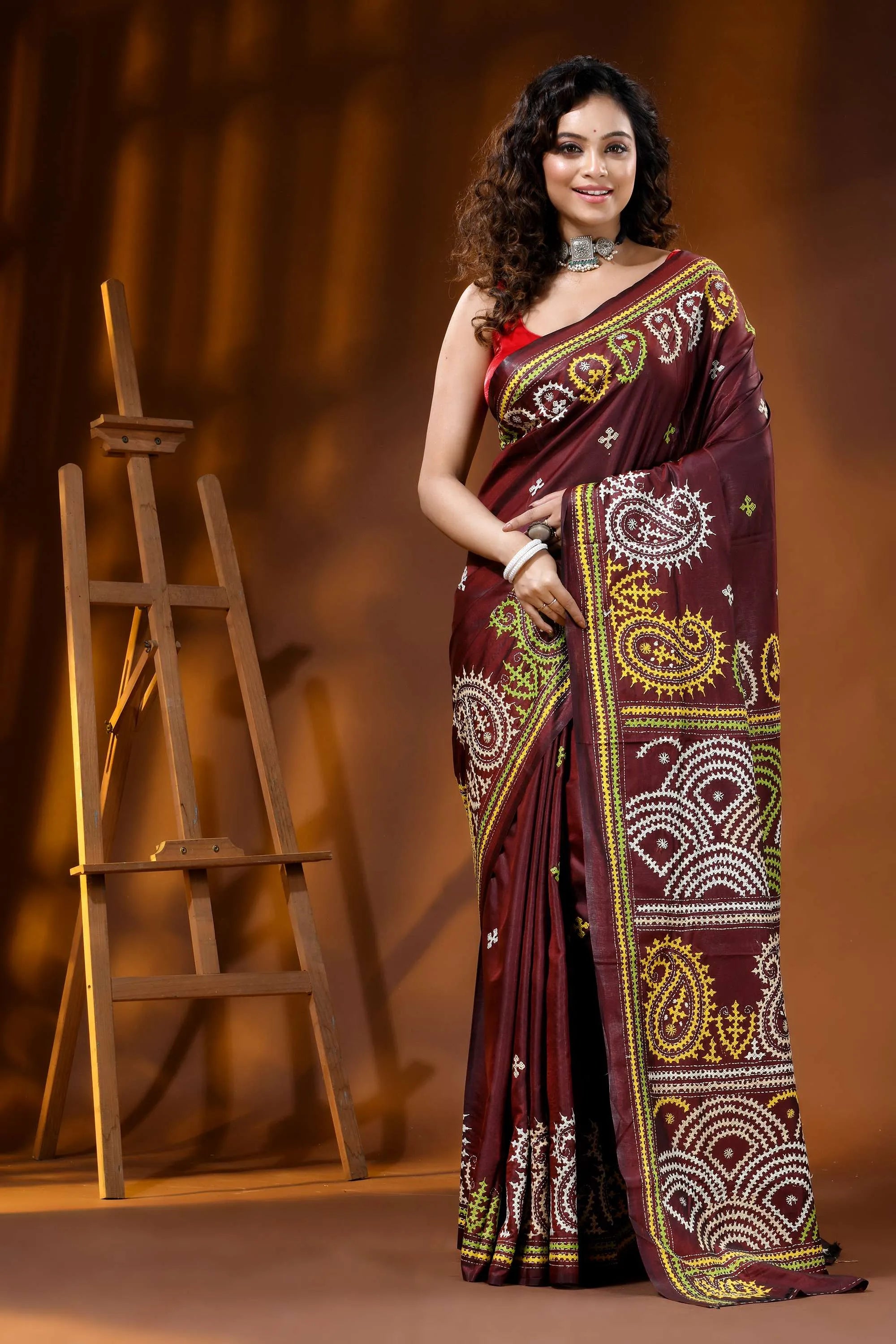 Handcrafted wine silk kutch embroidery saree with multicolor paisley motif 1