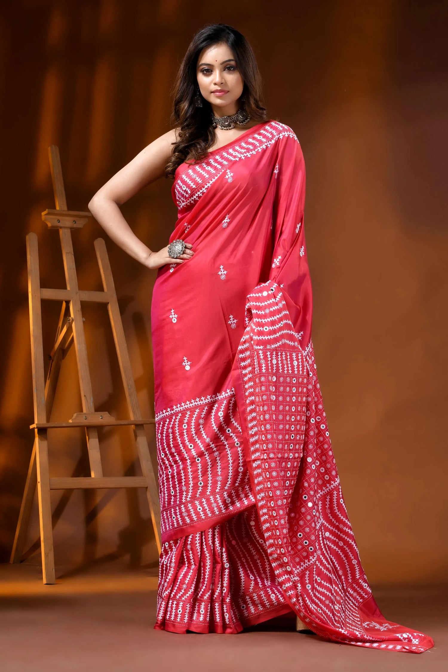 Handmade coral red silk gujarati stitch saree - geometric mirror work 4