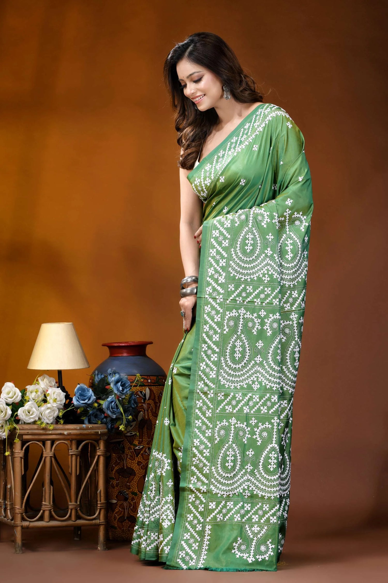 Handmade emerald green paisley design kutch work silk saree vibrant green saree adorned intricate 3