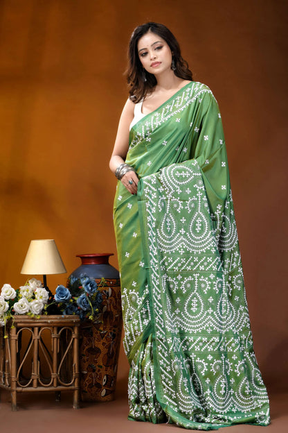 Handmade emerald green paisley design kutch work silk saree woman wears vibrant green saree 4