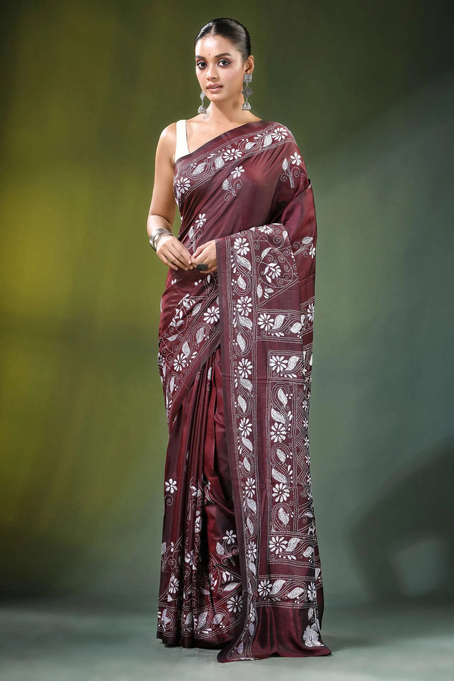 Handmade wine floral design kantha embroidery silk saree maroon adorned intricate 1