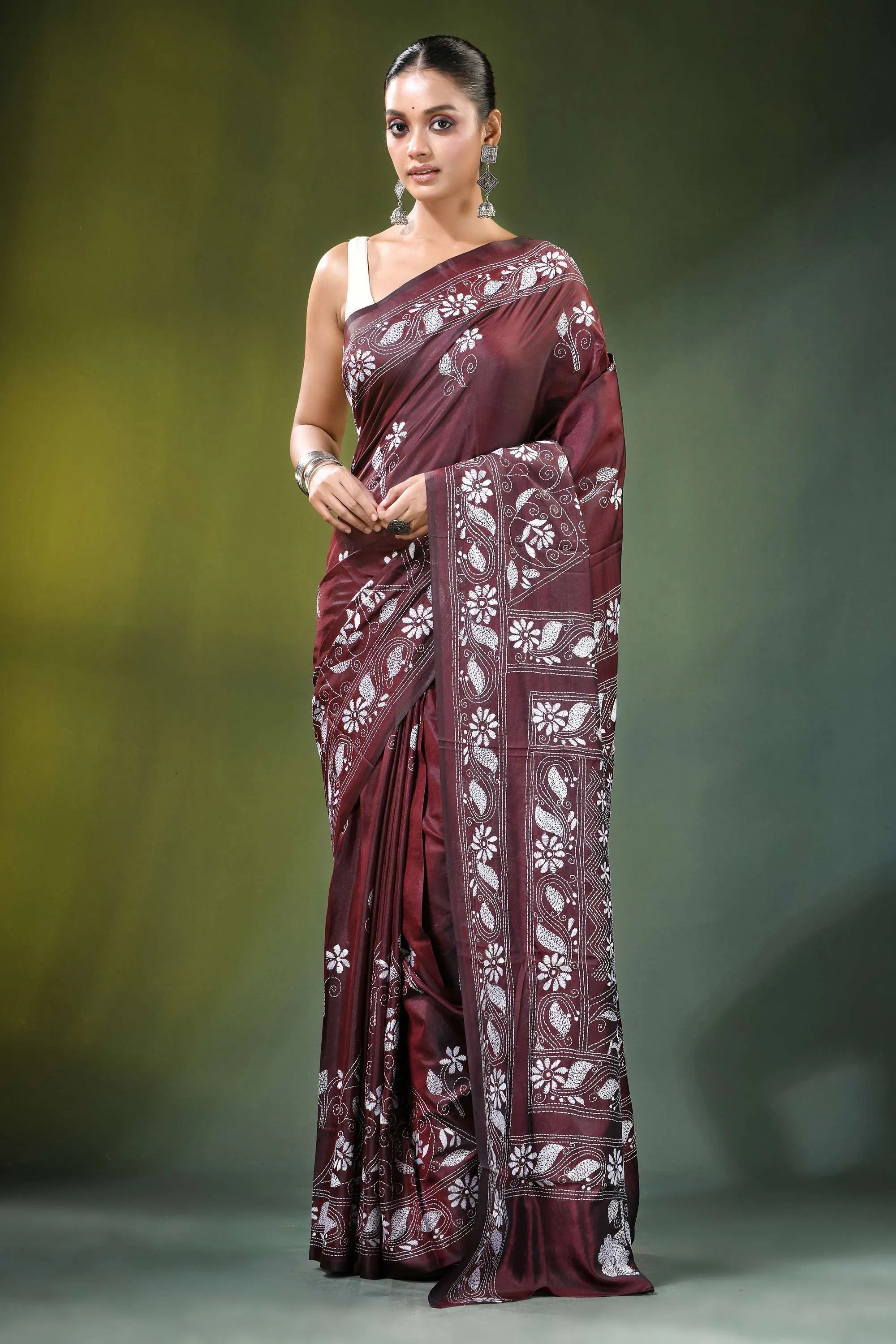 Handmade wine floral design kantha embroidery silk saree maroon adorned intricate 1