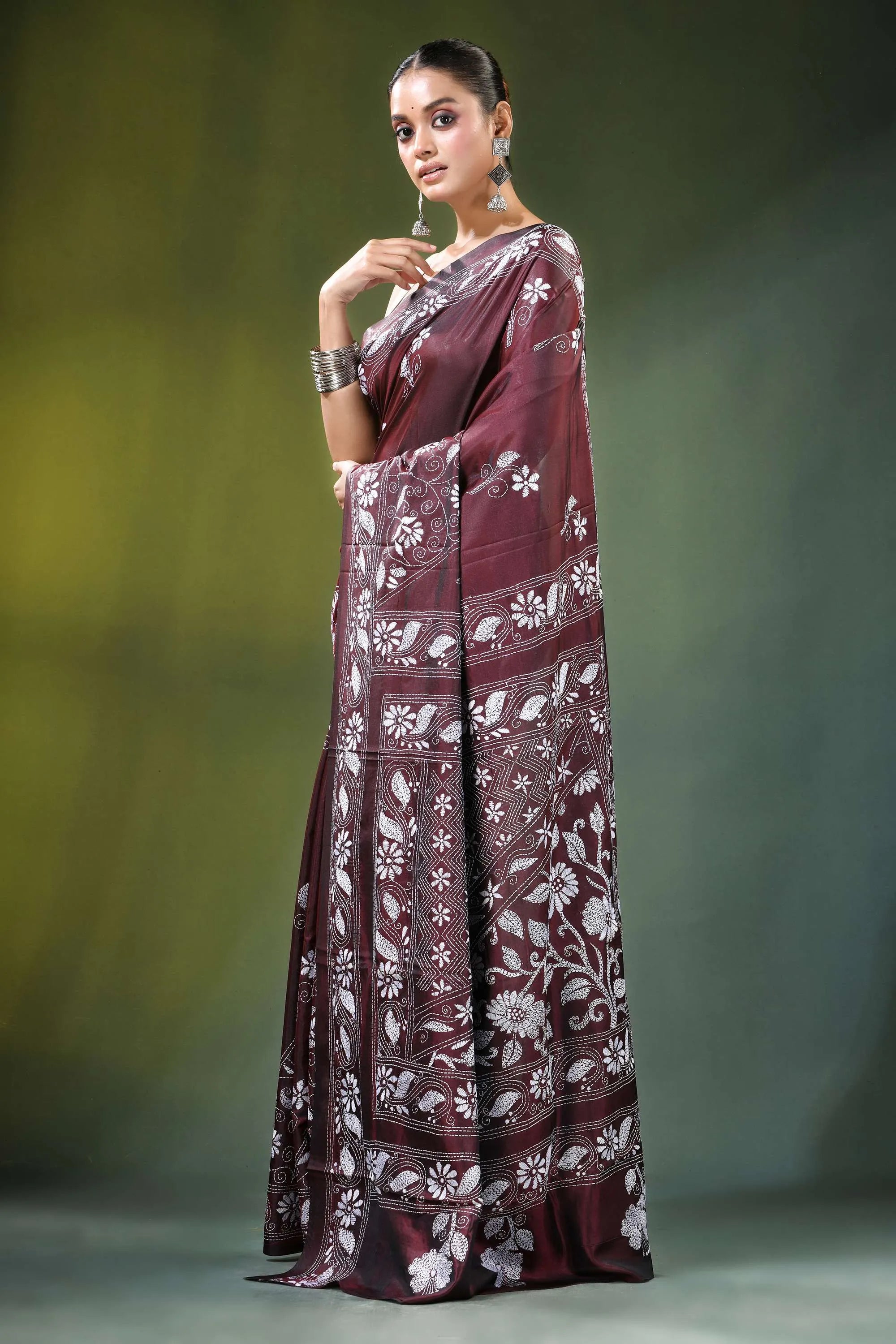 Handmade wine floral design kantha embroidery silk saree maroon adorned intricate 3