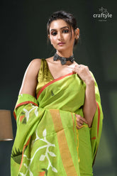 Handwoven design apple green soft cotton jamdani saree green floral saree yellow border 2