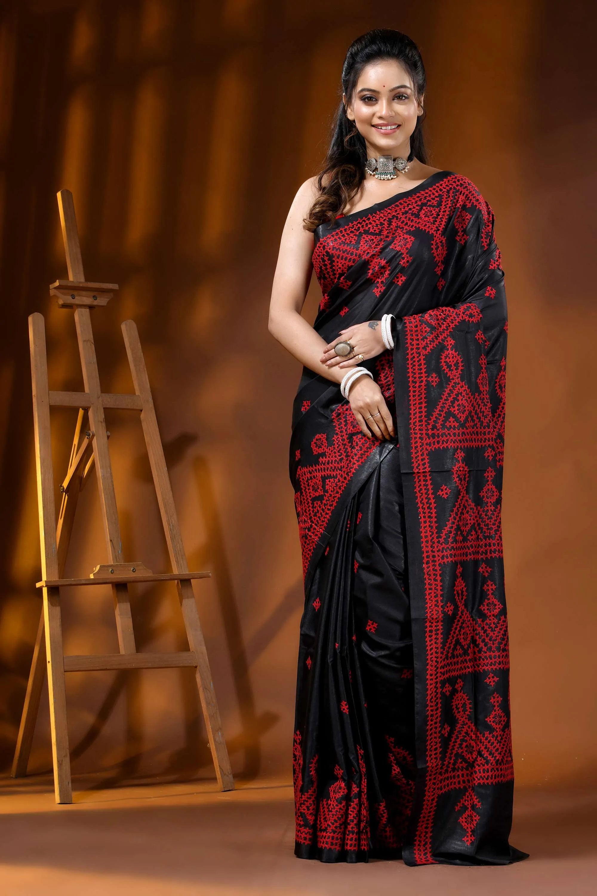 Ink black handmade silk gujarati stitch saree - red thread ethnic motif 6