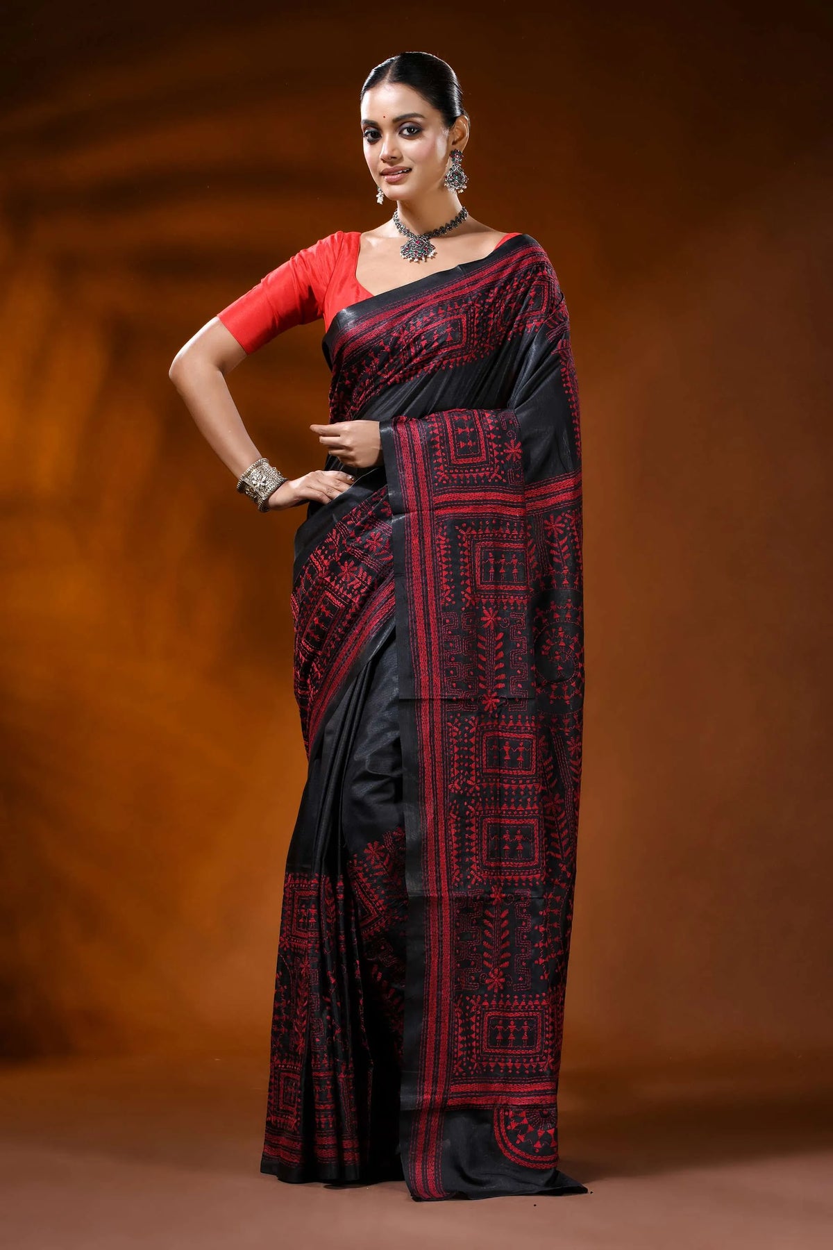 Ink black silk kantha saree with red ethnic warli hand embroidery 6