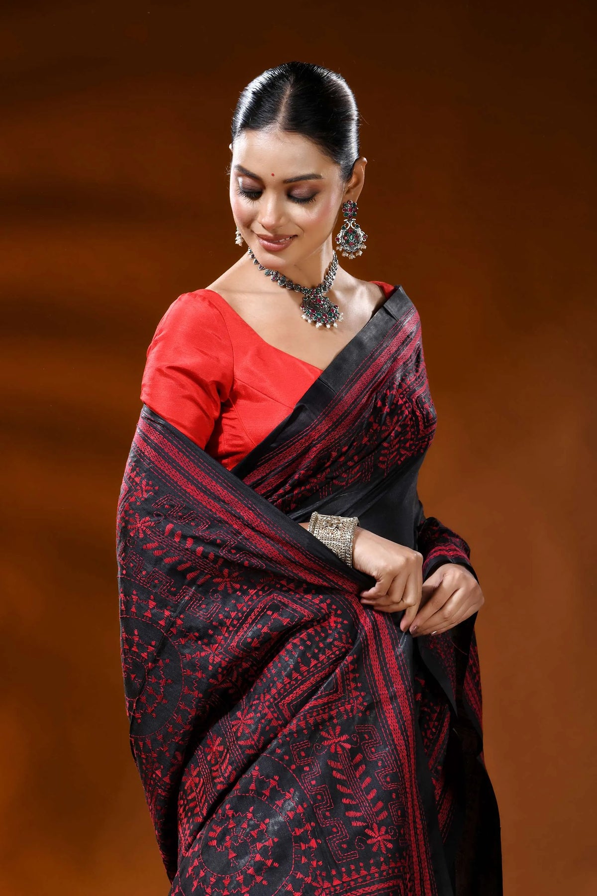 Ink black silk kantha saree with red ethnic warli hand embroidery 2