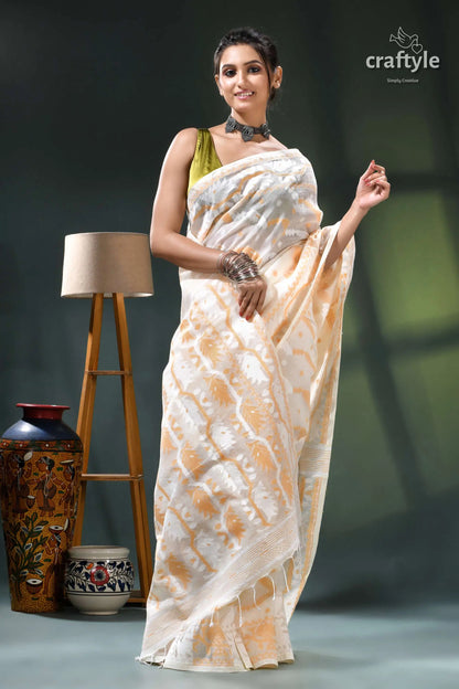 Ivory white classic cotton dhakai jamdani saree cream gold patterned saree silver 4