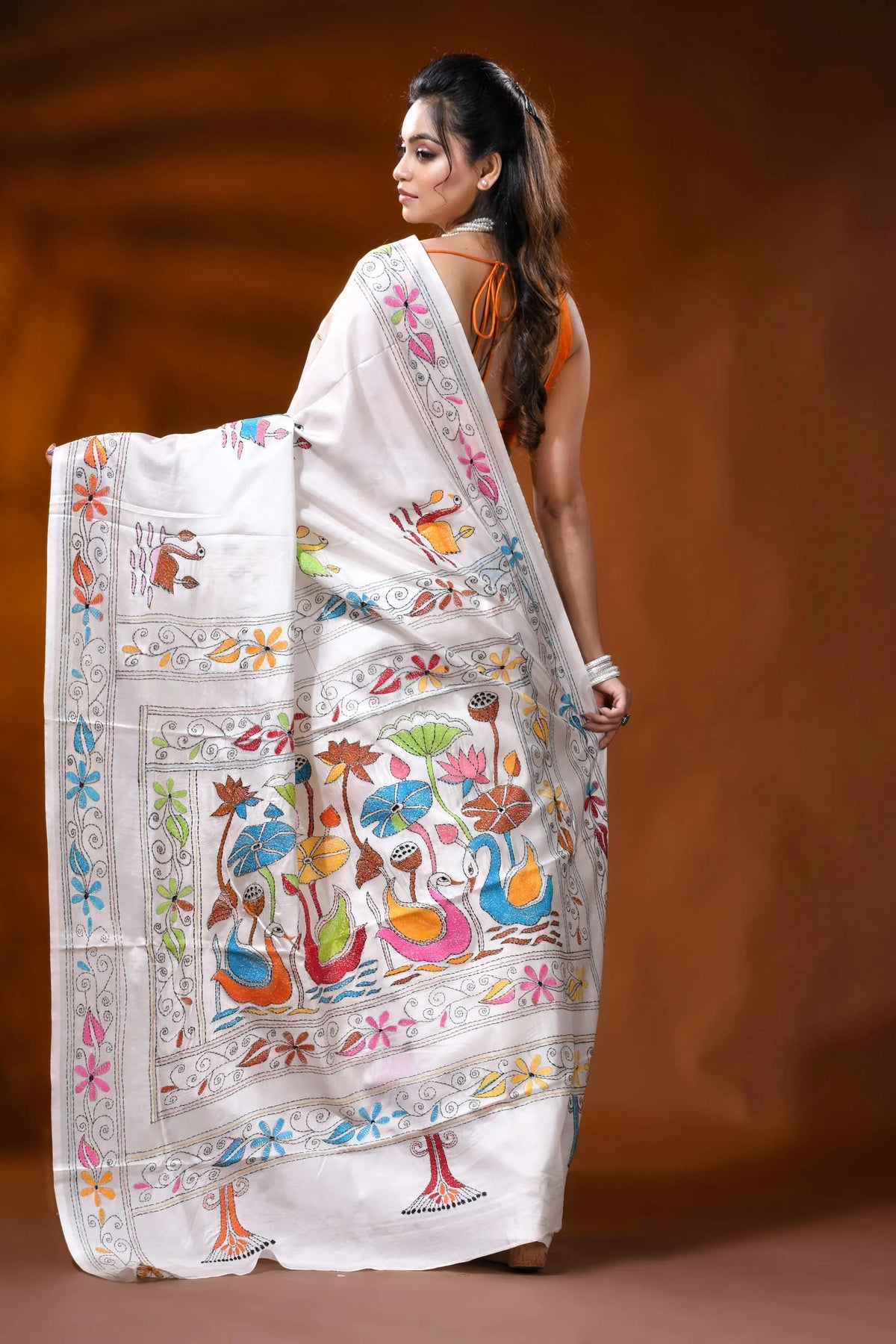 Ivory white silk kantha stitch saree with swan lotus nature design 5