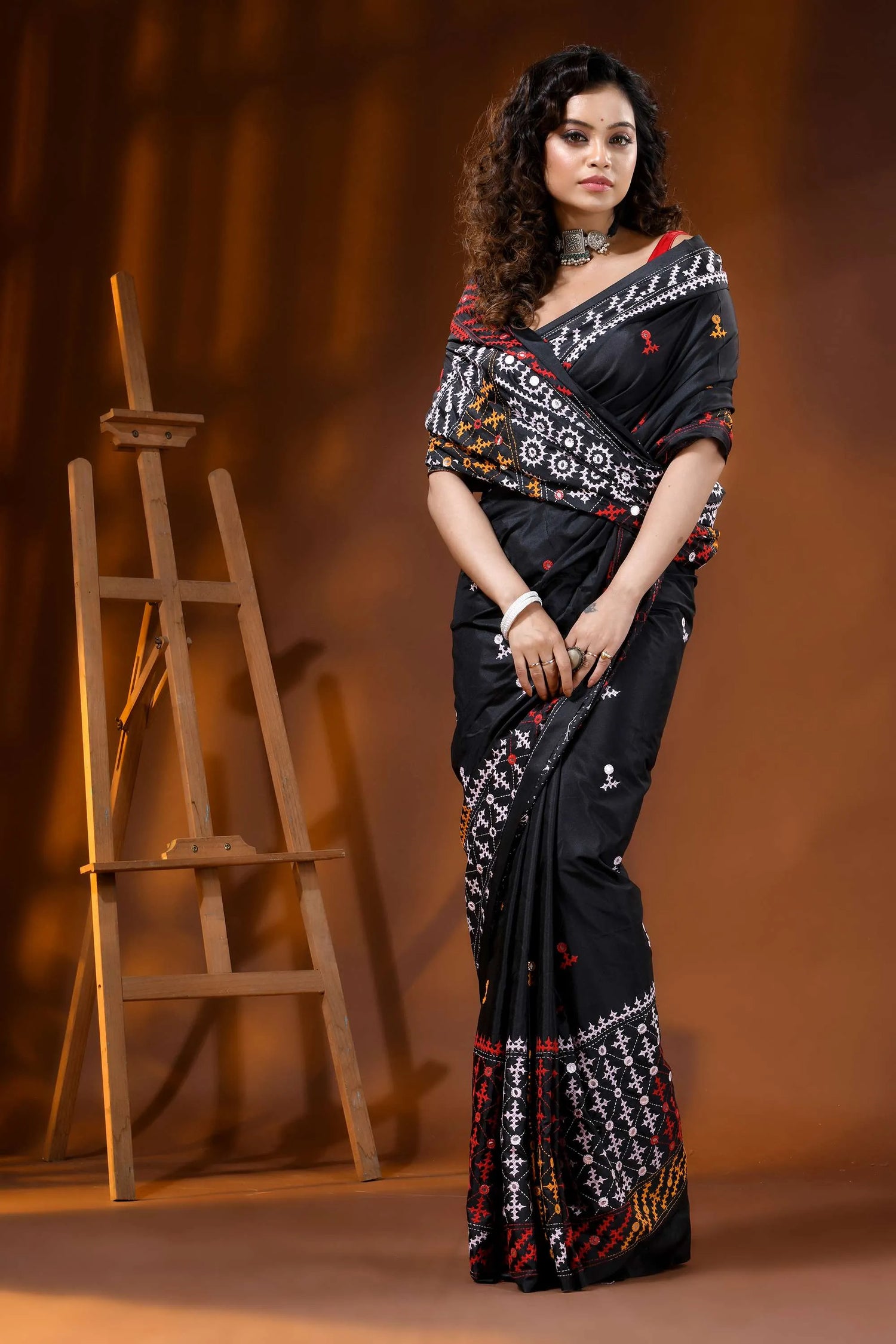Jade black silk gujarati stitch saree with multicolor thread mirror work 4
