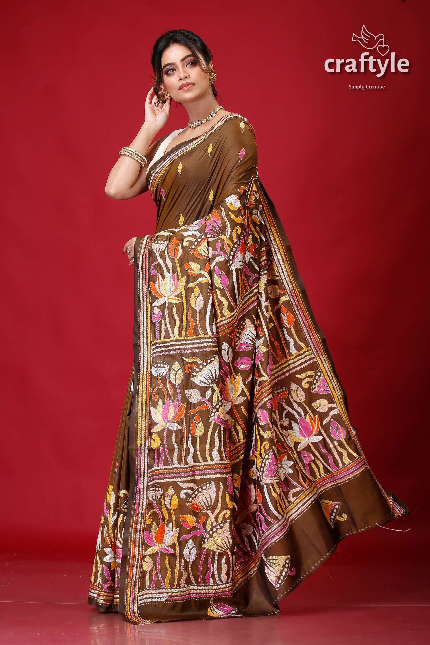 Judge Grey Lotus Motif Exquisite Silk Kantha Stitch Saree-Craftyle