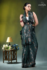 Jungle green elephant pattern silk kantha work saree emerald green saree intricate floral 4