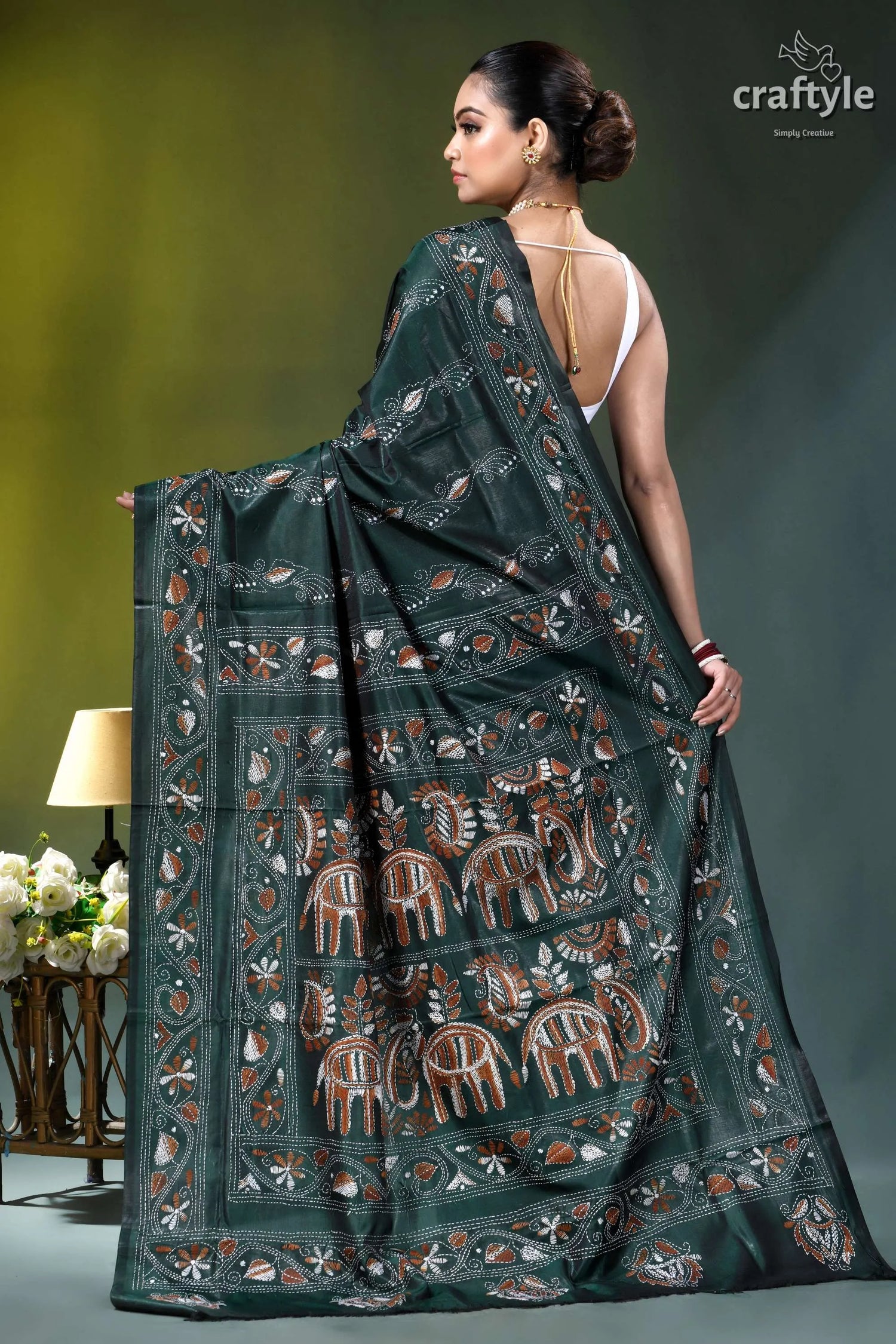 Jungle green elephant pattern silk kantha work saree dark green banarasi silk saree 5