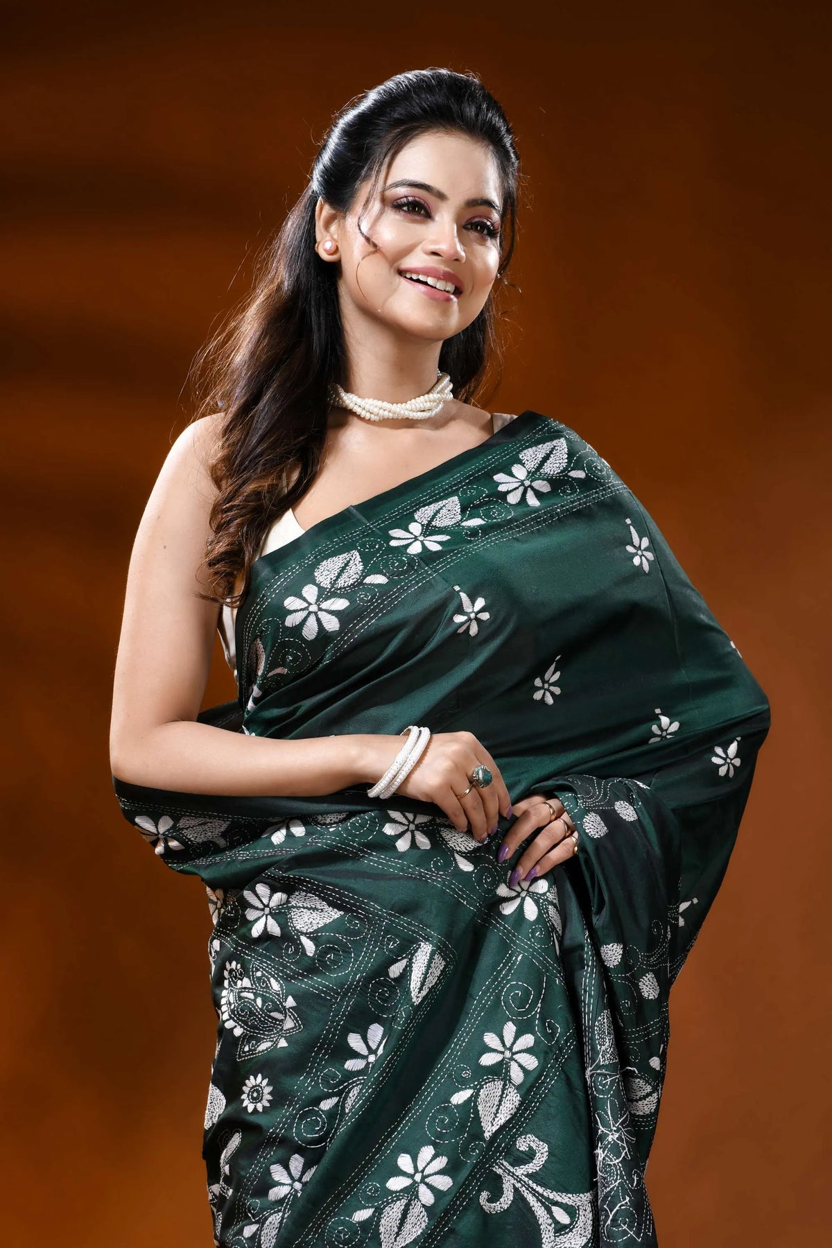 Jungle green silk kantha saree with flora-fauna motif hand embroidery 2