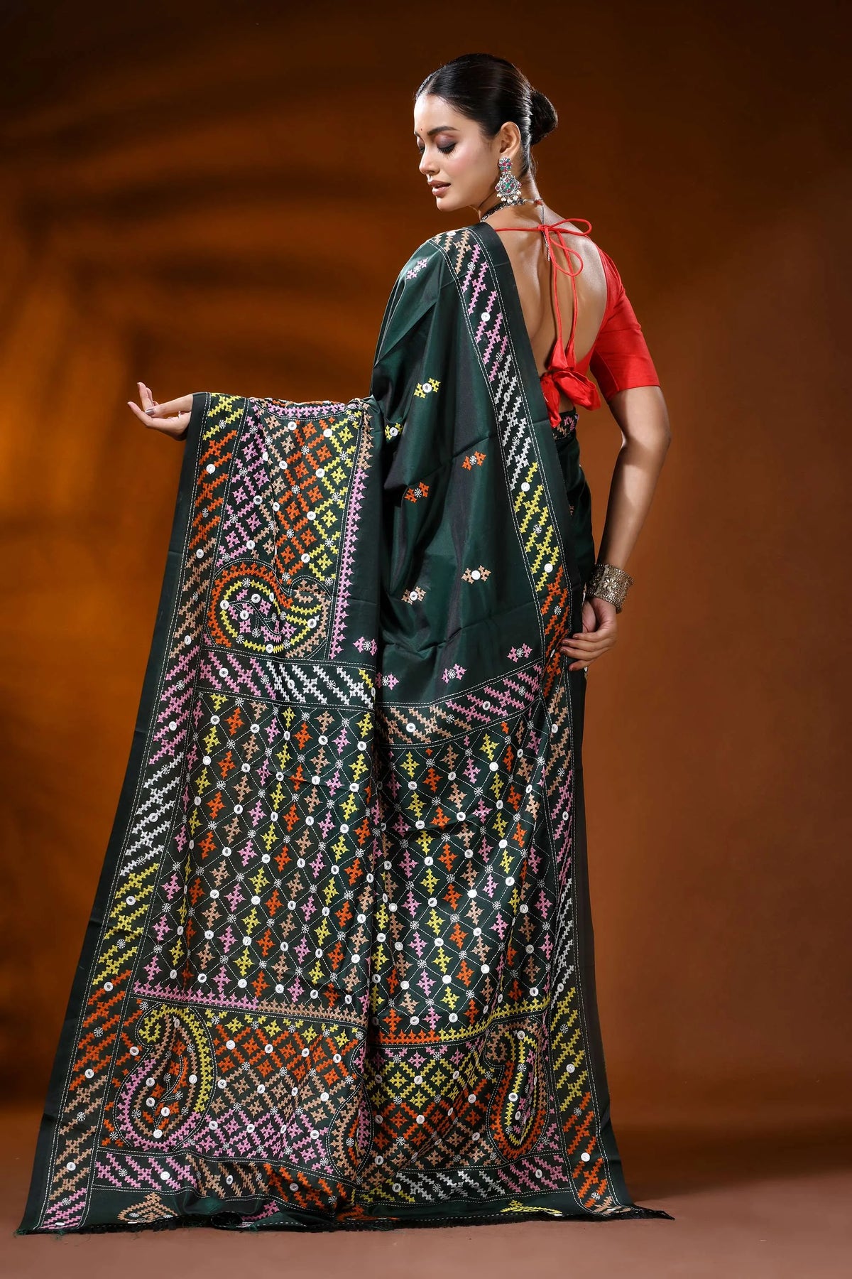 Jungle green silk kutch embroidered saree with multicolor mirror detailing 5