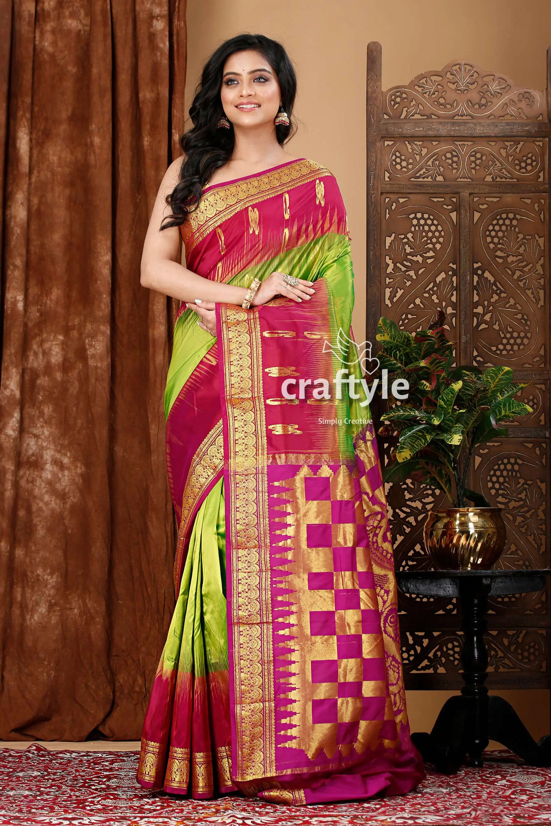 Kelly green and dark magenta kanjivaram silk saree woman pink green saree 1