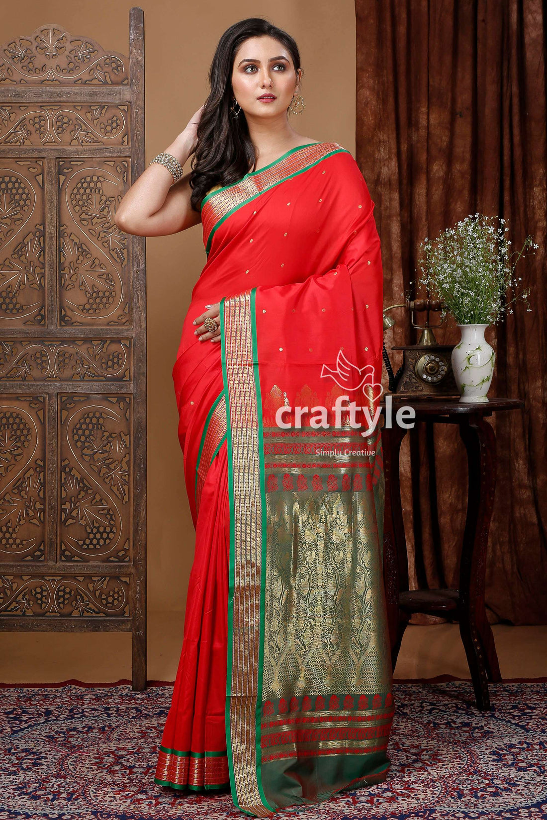 Lava Red and Green Zari Border Bomkai Silk Saree - Craftyle
