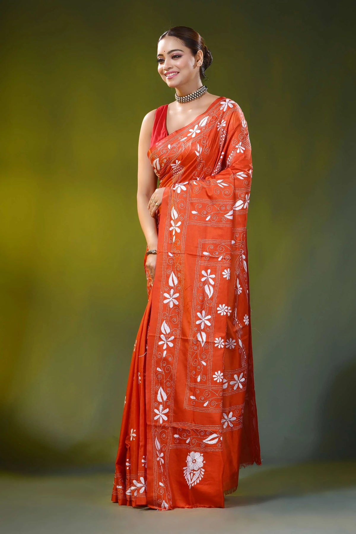 Lava red silk kantha stitch saree with white thread bird design 3