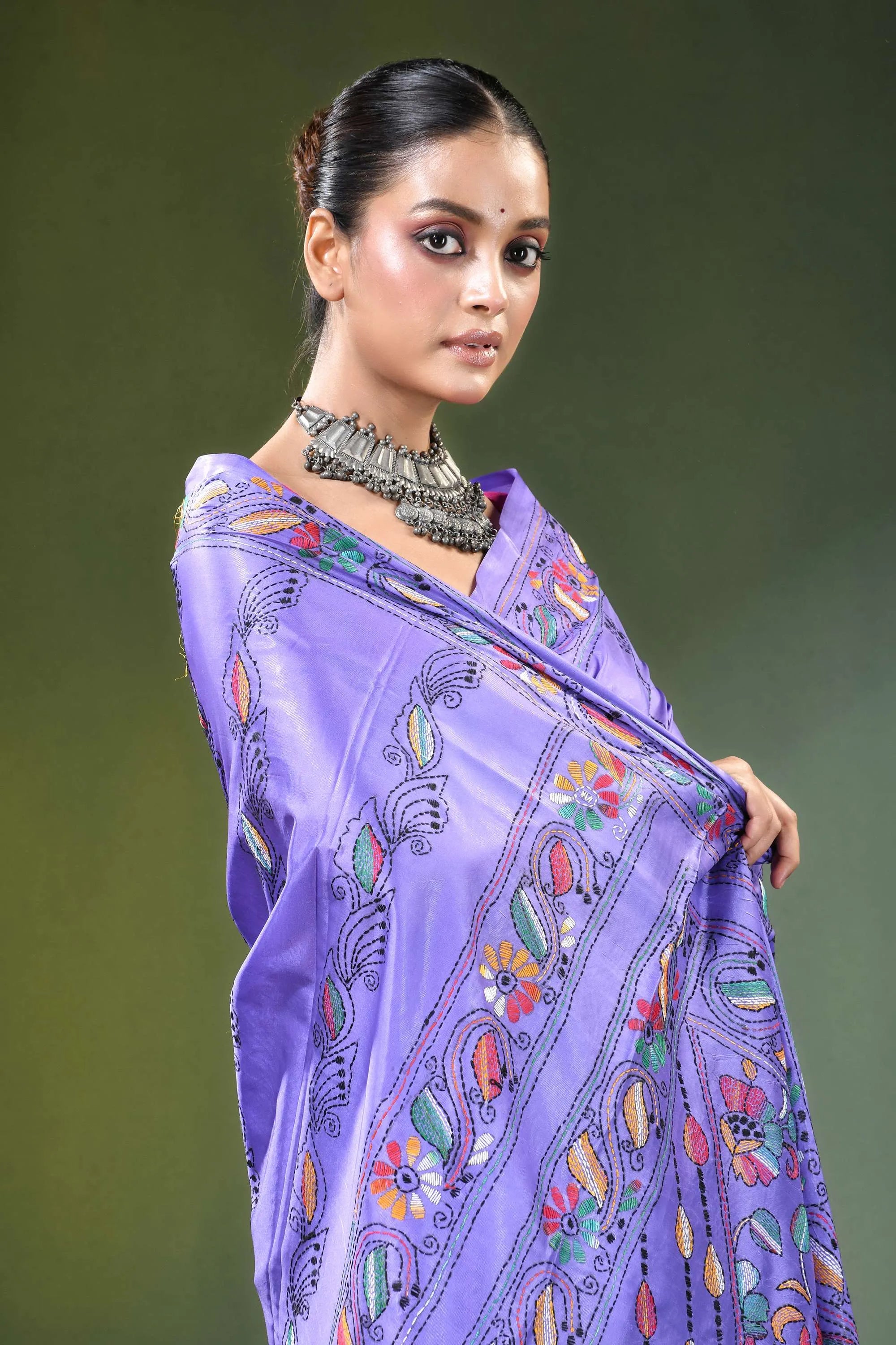 Lavender handmade floral design kantha stitch silk saree vibrant adorned 2