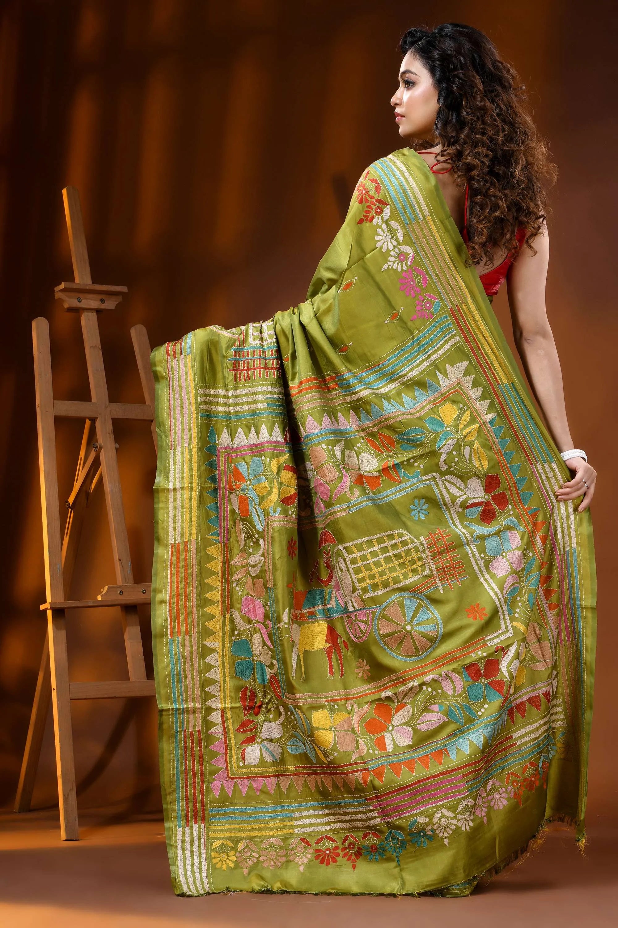 Leaf green bullock cart theme hand embroidered silk kantha saree 5