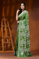 Leaf green hand embroidered silk gujarati stitch saree in ethnic motif 3