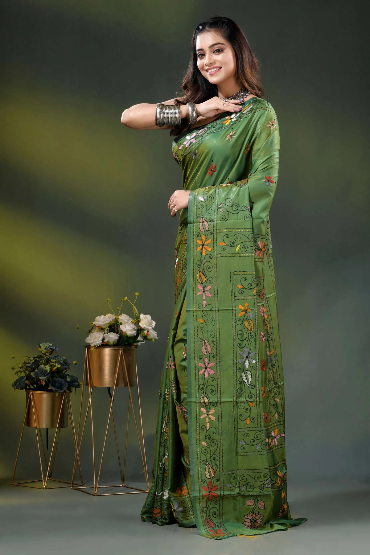 Leaf green multi-thread floral design silk kantha stitch saree 3