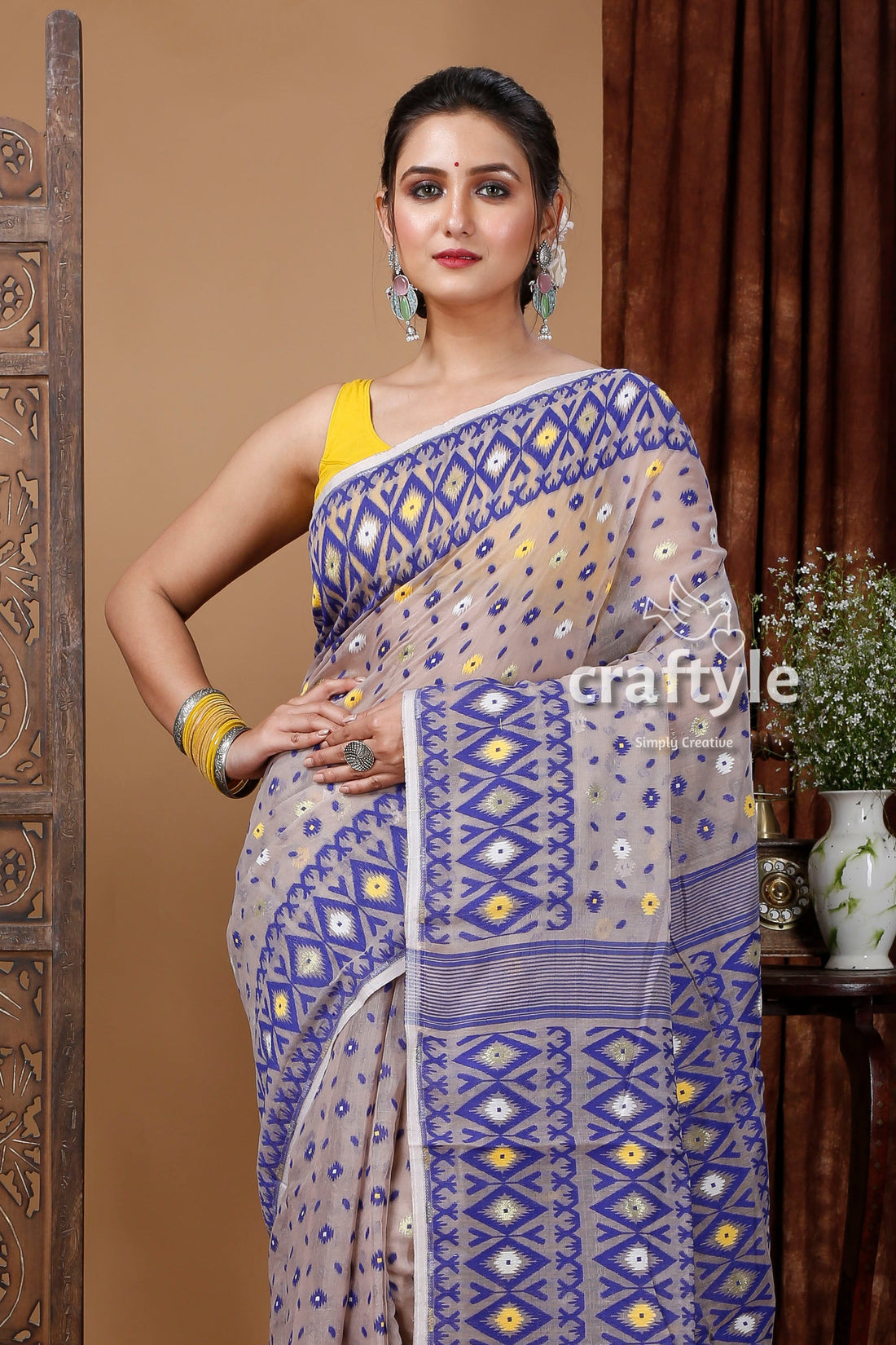 Light Grey and Blue Jamdani Weave Saree - Elegant Indian Ethnic Wear - Craftyle