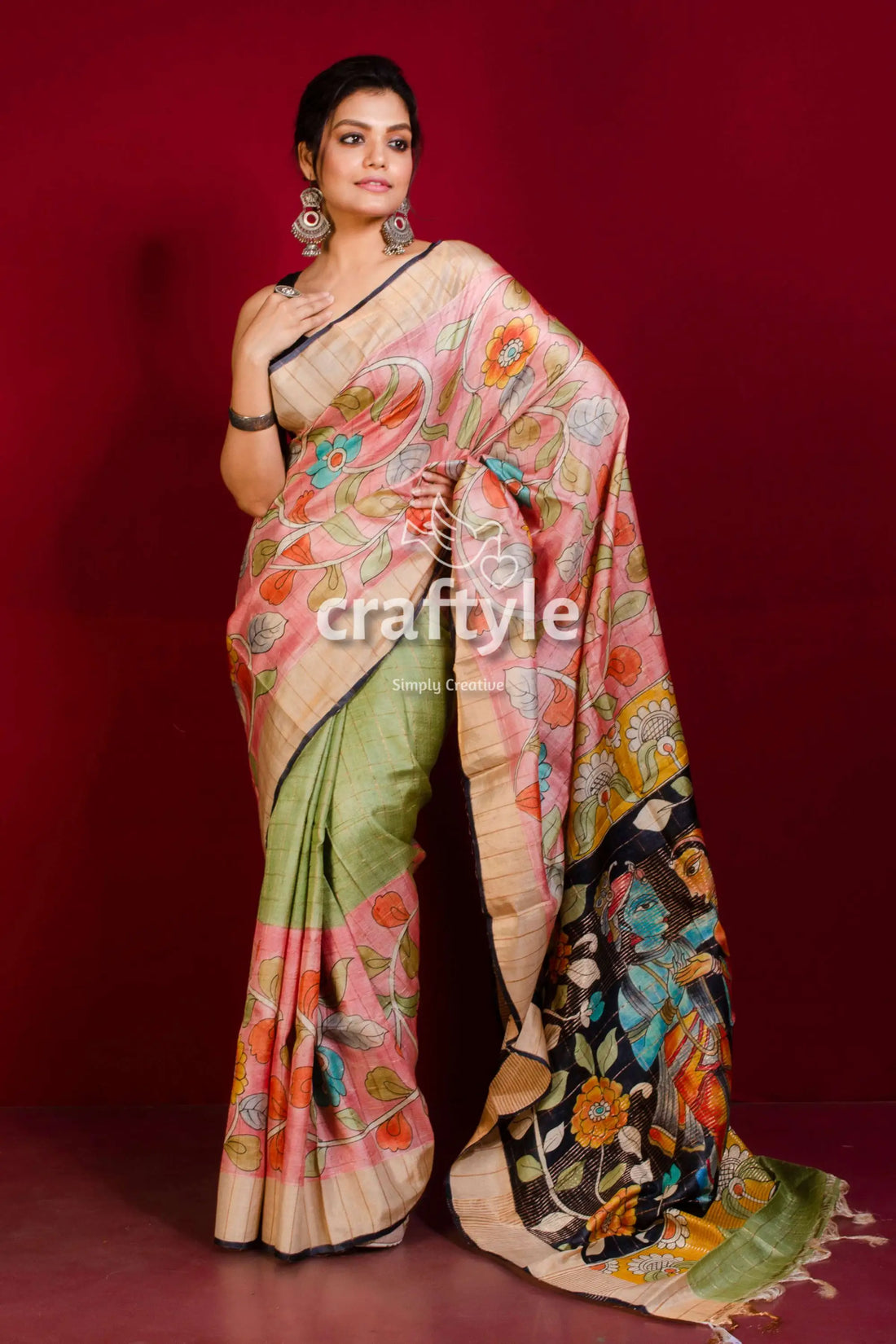 Light pink hand painted zari border pure tussar kalamkari saree elegant hand-painted saree 1