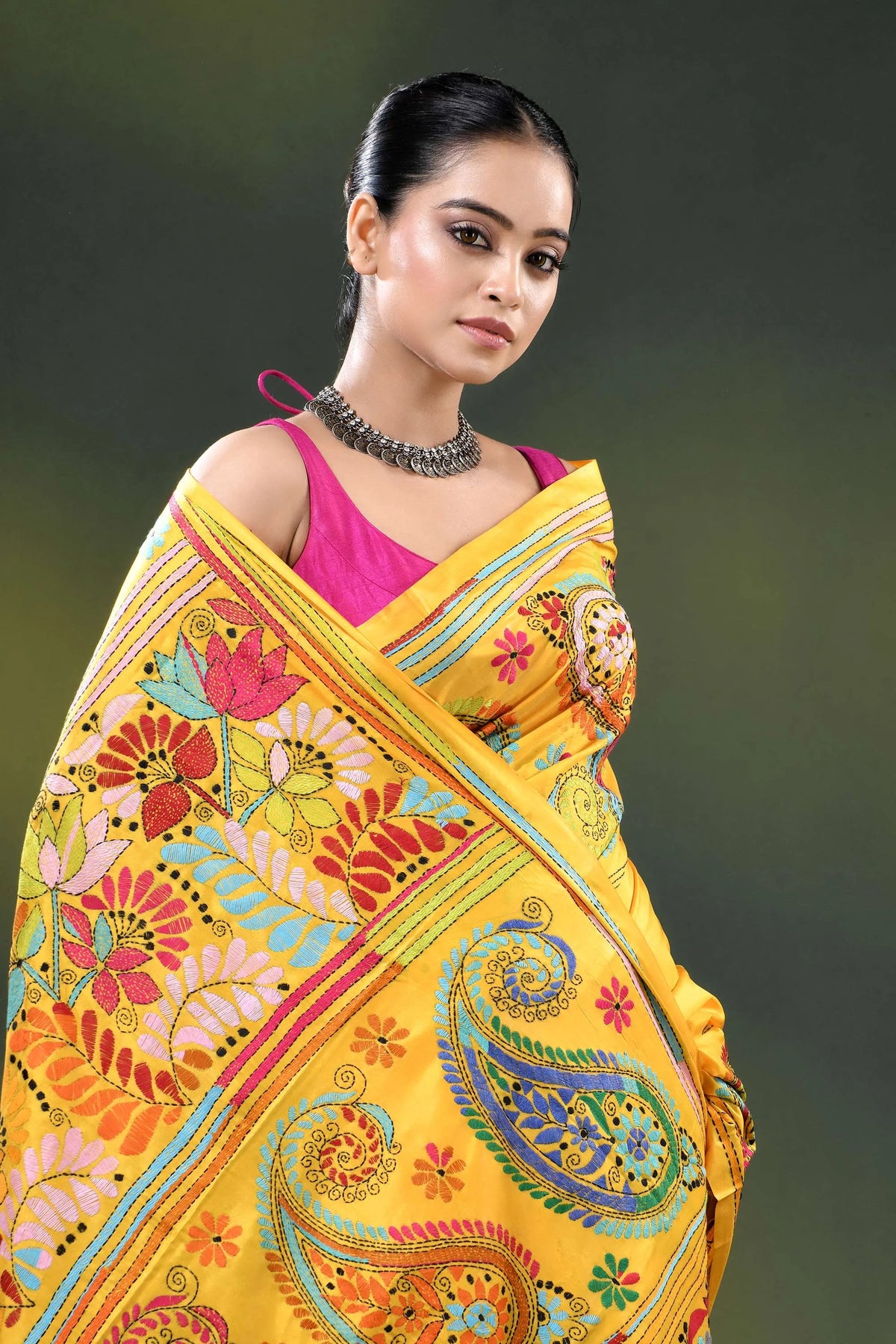 Lightning yellow handcrafted paisley design kantha stitch silk saree 2