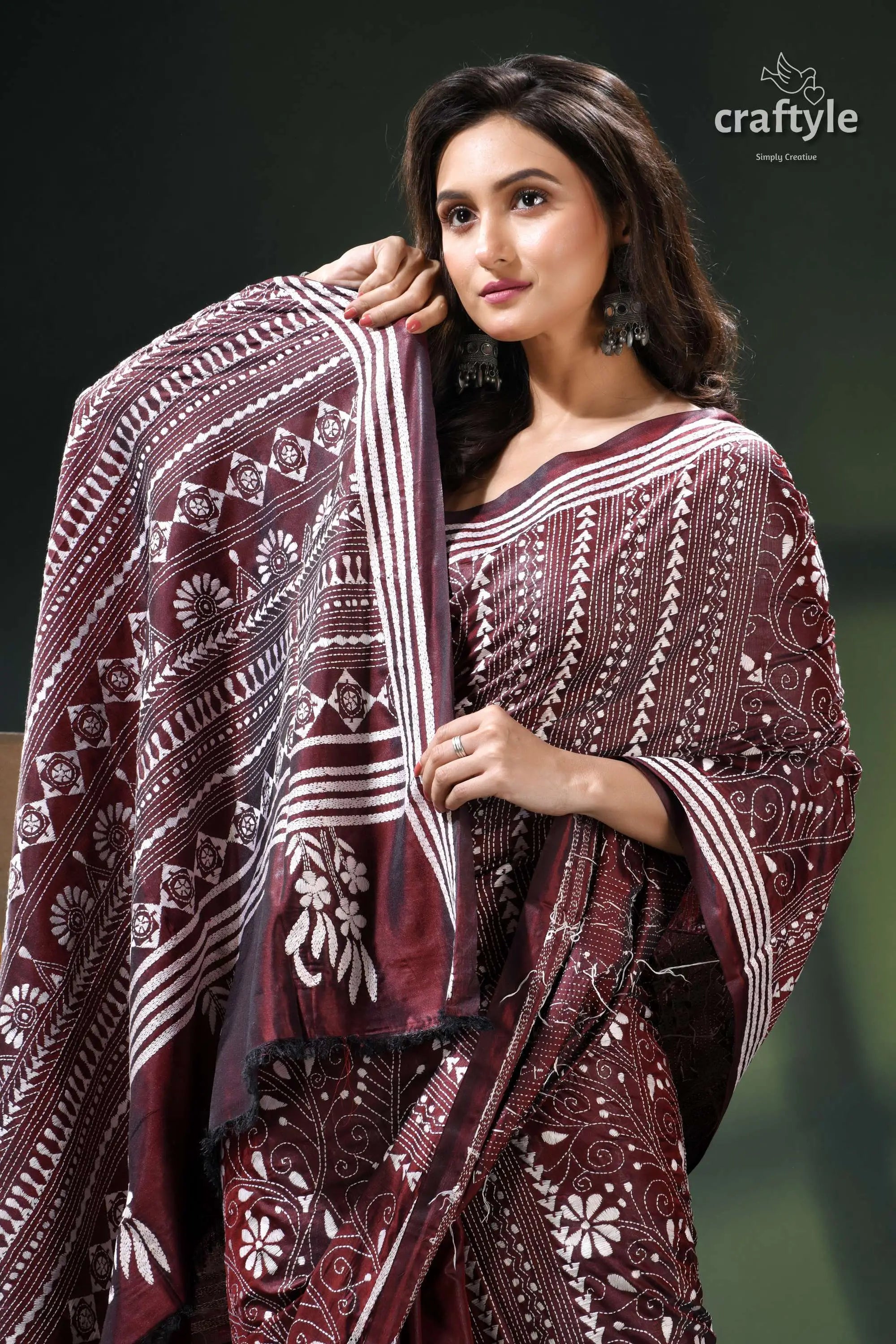 Livid brown white thread work handmade silk kantha saree maroon white floral patterned saree 2
