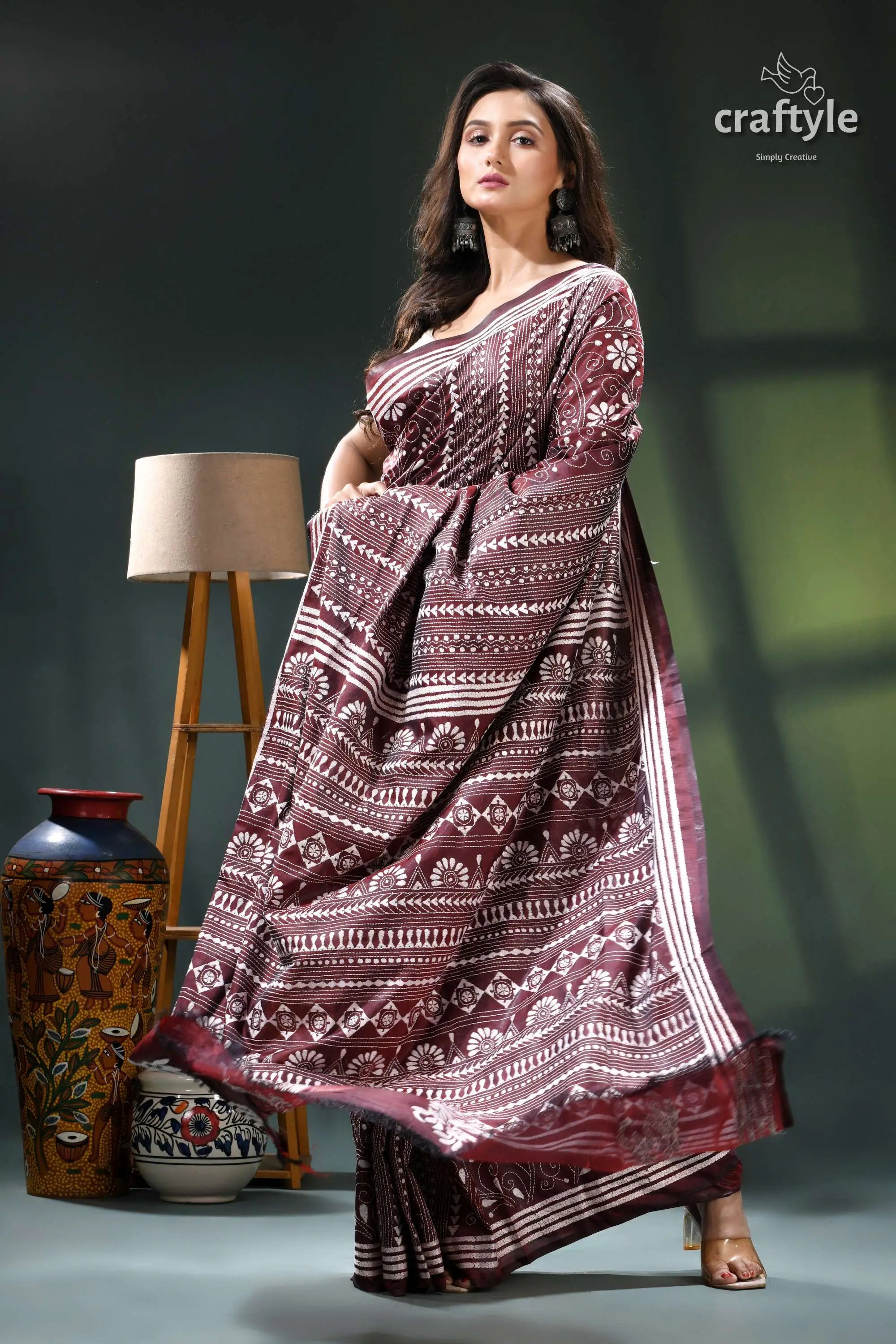 Livid brown white thread work handmade silk kantha saree maroon white saree intricate patterns 4