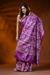 Magenta silk gujarati stitch saree with handcrafted paisley design 4