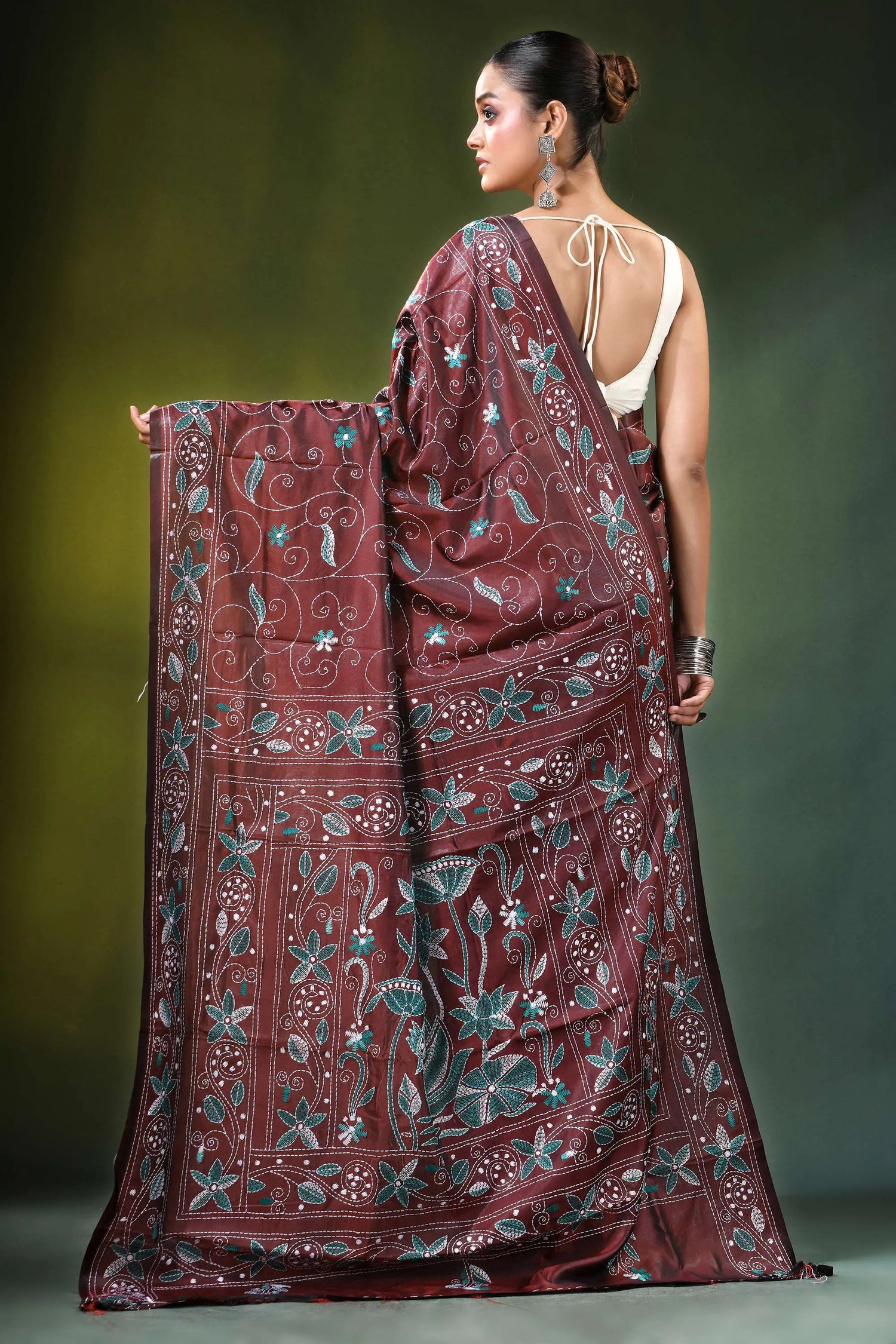 Maroon nature theme handcrafted kantha stitch silk saree adorned intricate 5