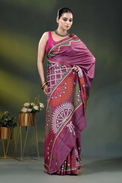 Mauve kutch embroidery silk saree with handcrafted geometric motifs 4