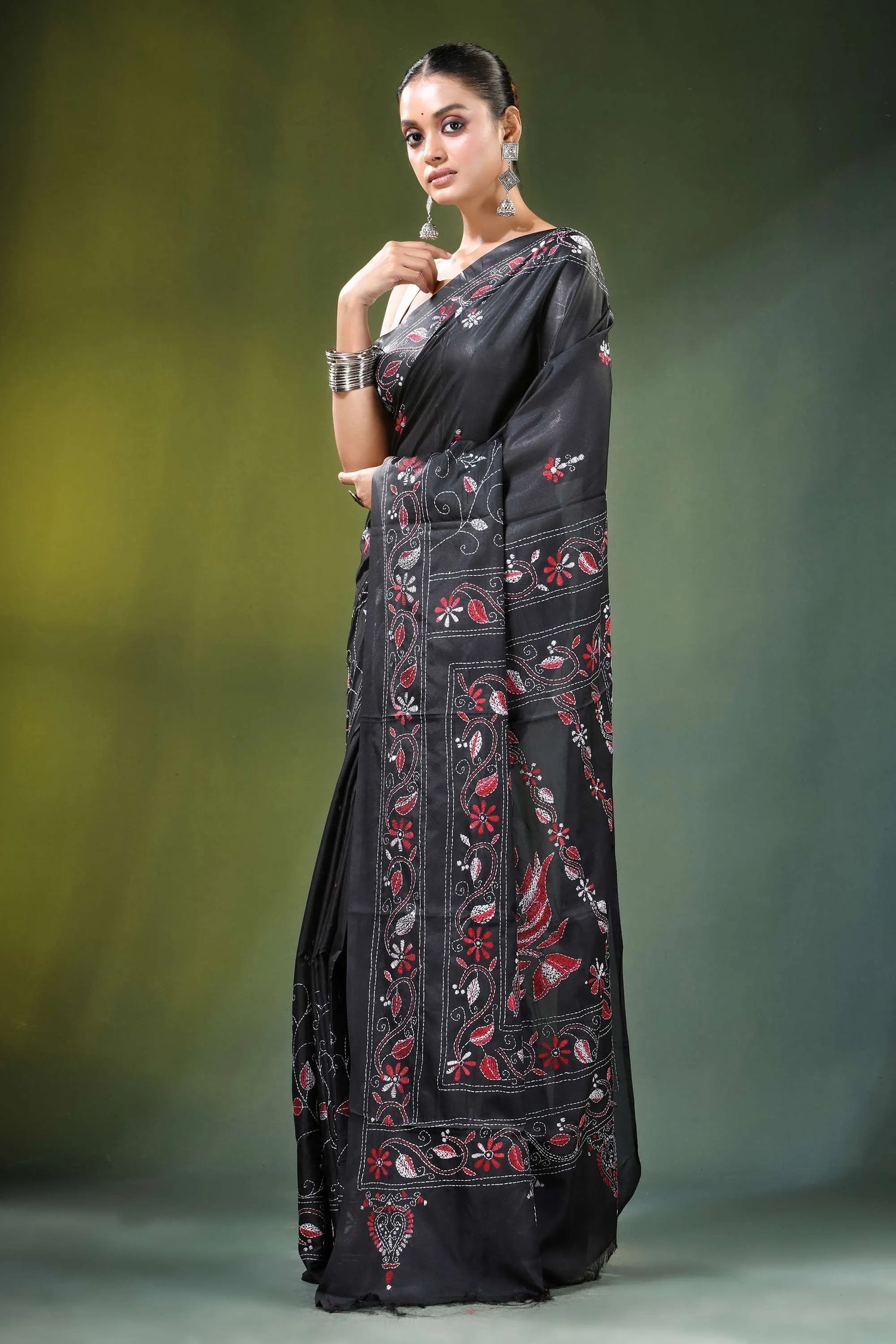 Metal black swan motif handcrafted silk kantha saree intricate red 3