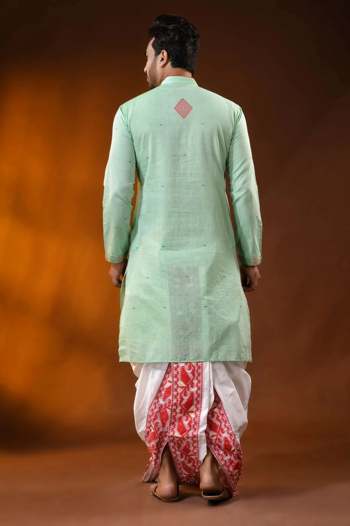 Mint green pure cotton jamdani kurta for men with geometric motifs 6