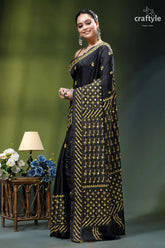 Mirror detailing black silk saree with yellow thread gujrati stitch black saree intricate gold embroidery 3