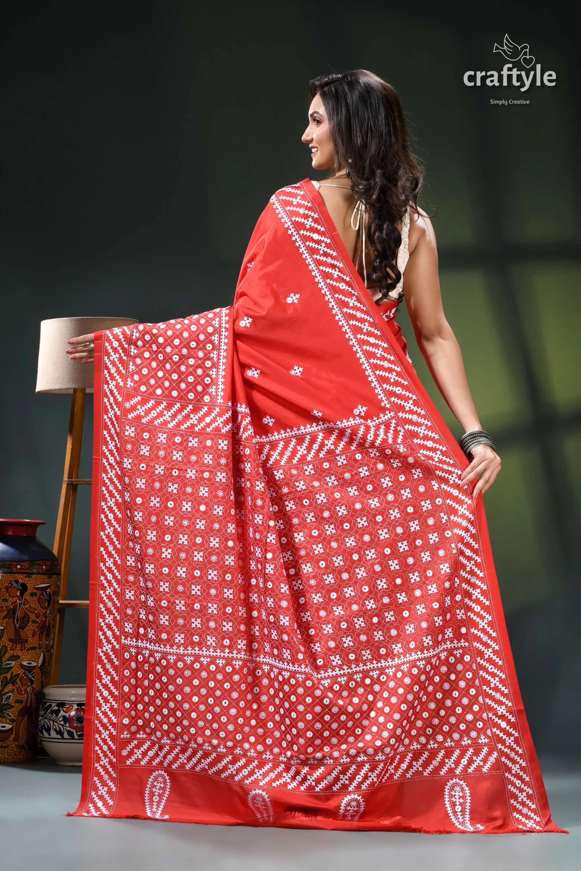Mirror work lava red silk saree with intricate kutch embroidery red white bandhani saree intricate 5