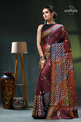 Multi-thread gujrati stitch copper rust silk saree with mirror work maroon saree intricate blue white 3