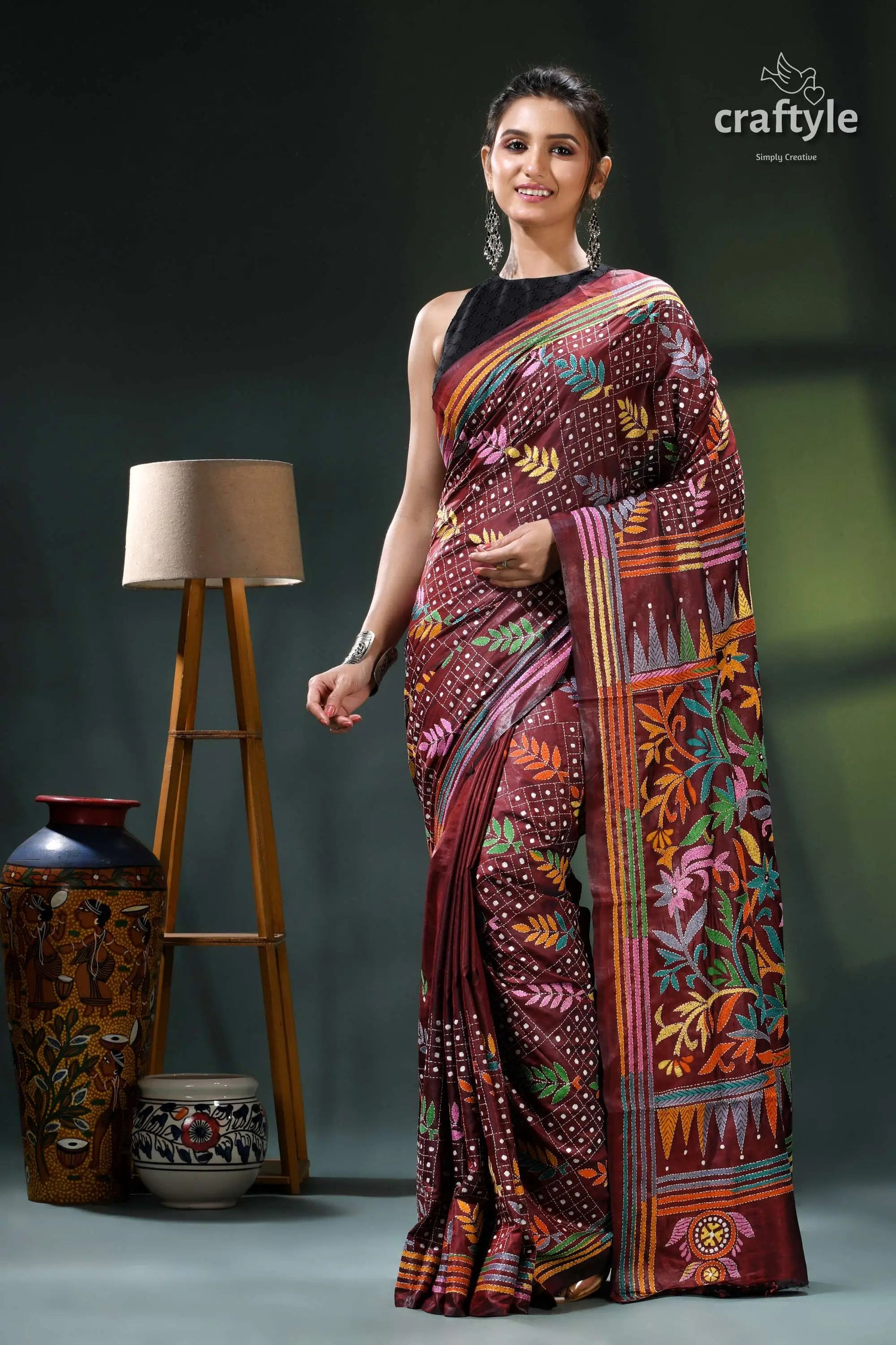 Multi-thread lata-pata design livid brown silk kantha stitch saree maroon black saree floral patterns 6