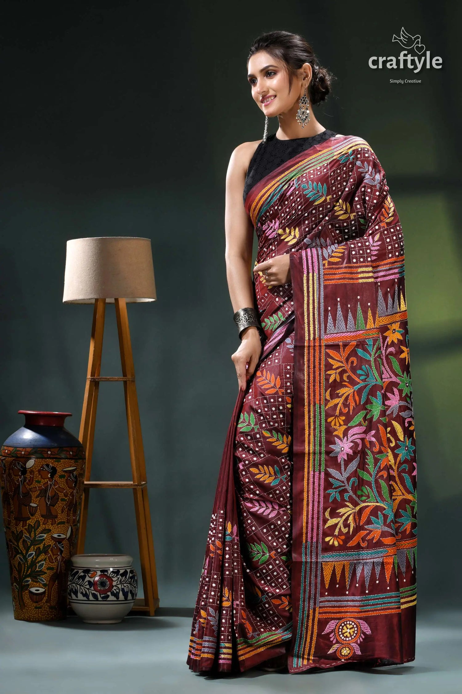 Multi-thread lata-pata design livid brown silk kantha stitch saree maroon black saree floral patterns 3