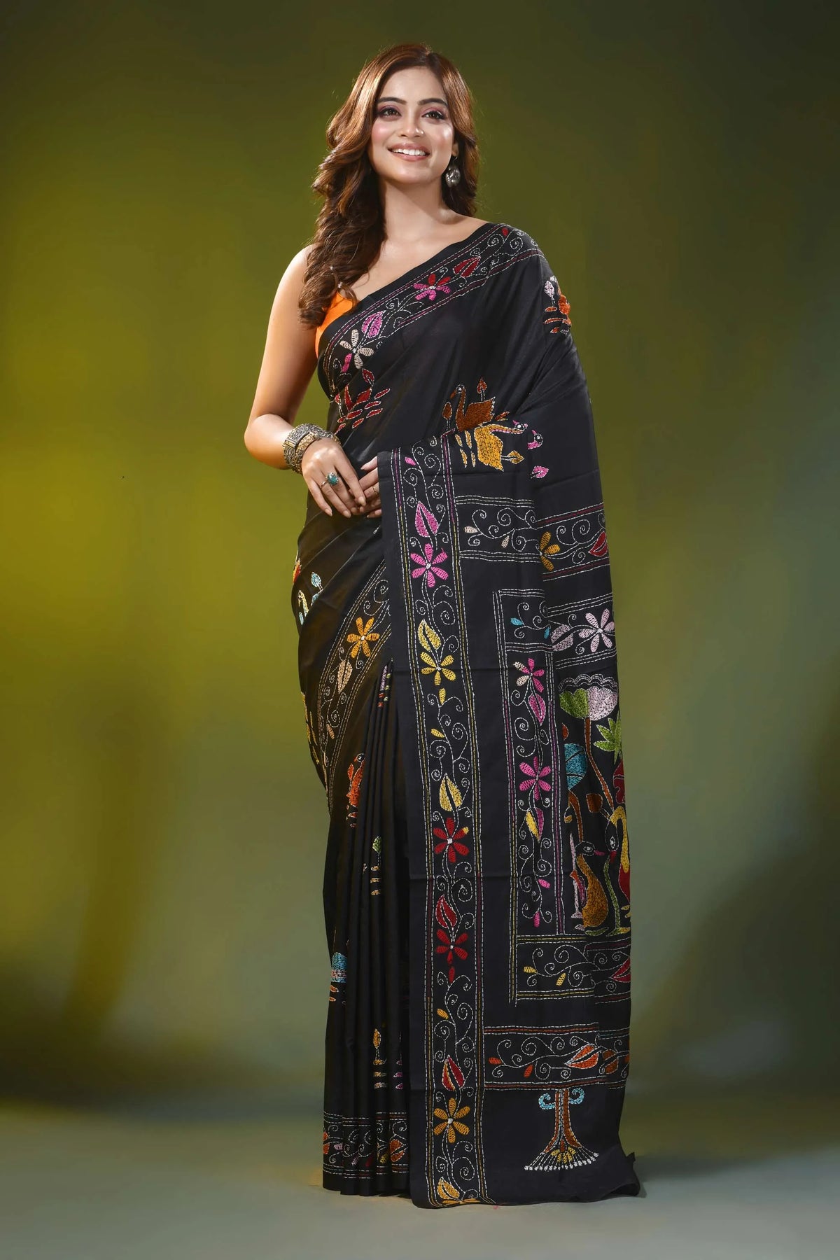 Multi-thread swan motif ebony black silk kantha work saree 7