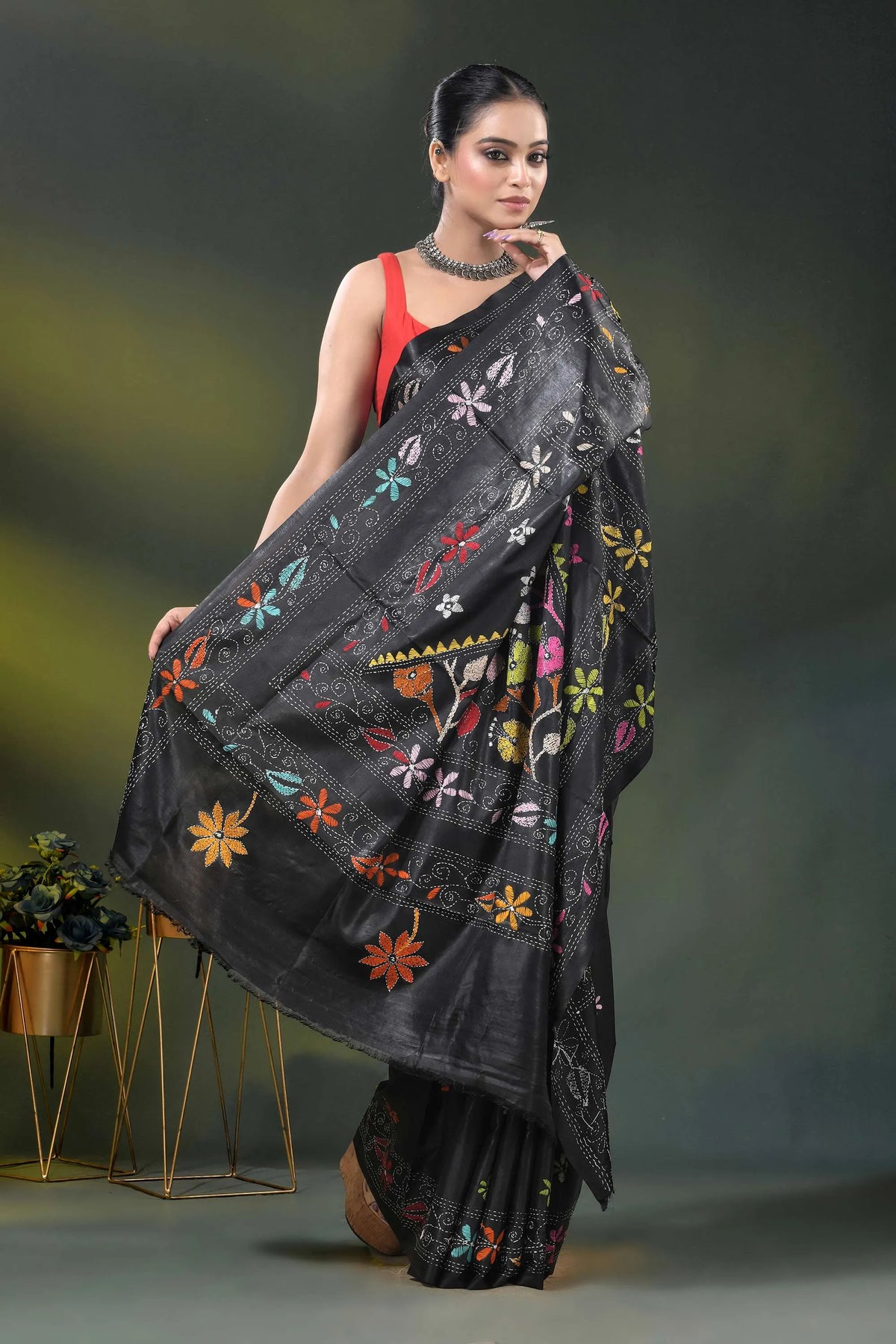 Multicolor floral design onyx black silk kantha stitch saree 4