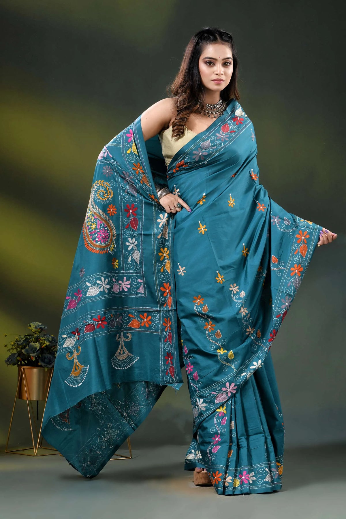 Multicolor paisley design handcrafted silk kantha saree in teal 4